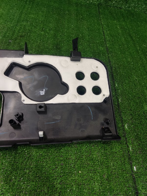 Накладка торпеды HAVAL F7X 2022