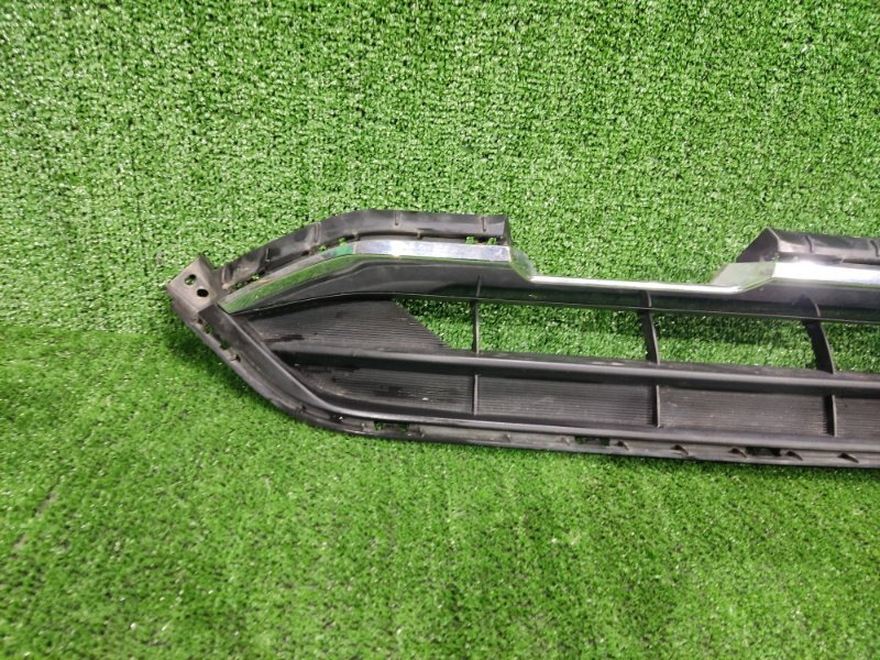 Решетка в бампер HAVAL F7X 2022