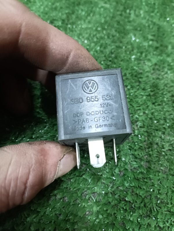 Реле Volkswagen Passat B5