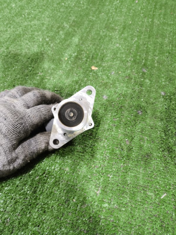 Клапан EGR Nissan Lafesta B30