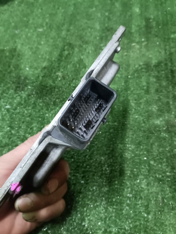 Блок управления АКПП Nissan Serena