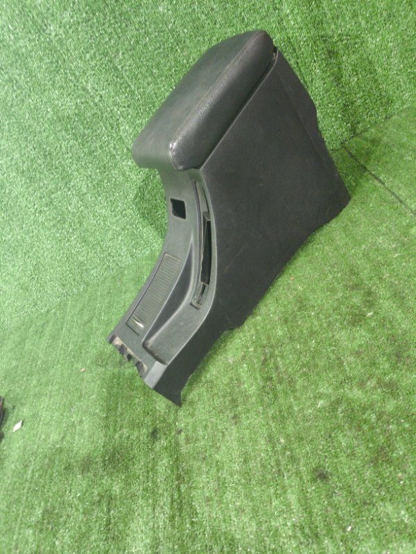 Подлокотник Great Wall Hover 2011 H5