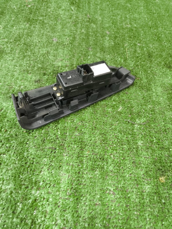 Кнопка стеклоподъемника Great Wall Hover 2011 H5