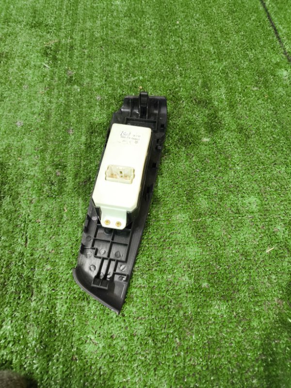 Кнопка стеклоподъемника Great Wall Hover 2011 H5