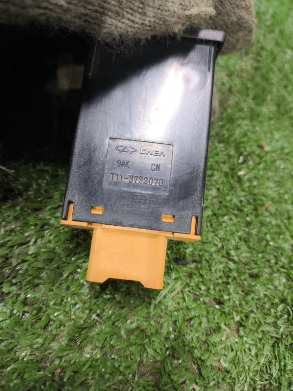 Кнопка противотуманных фар Chery Tiggo 2007 T11