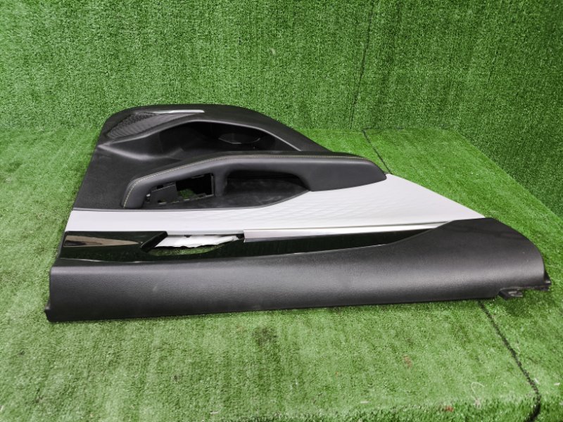 Обшивка двери Geely Coolray 2023 SХ11