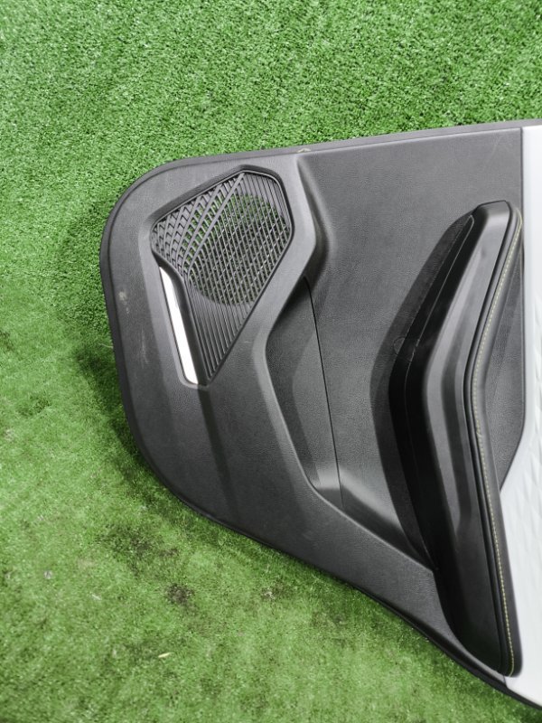 Обшивка двери Geely Coolray 2023 SХ11
