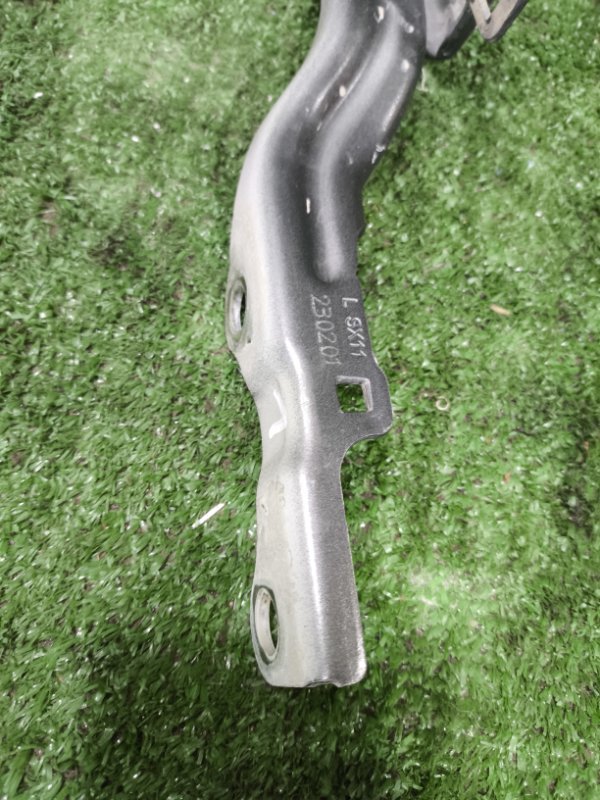 Петля капота Geely Coolray 2023 SХ11