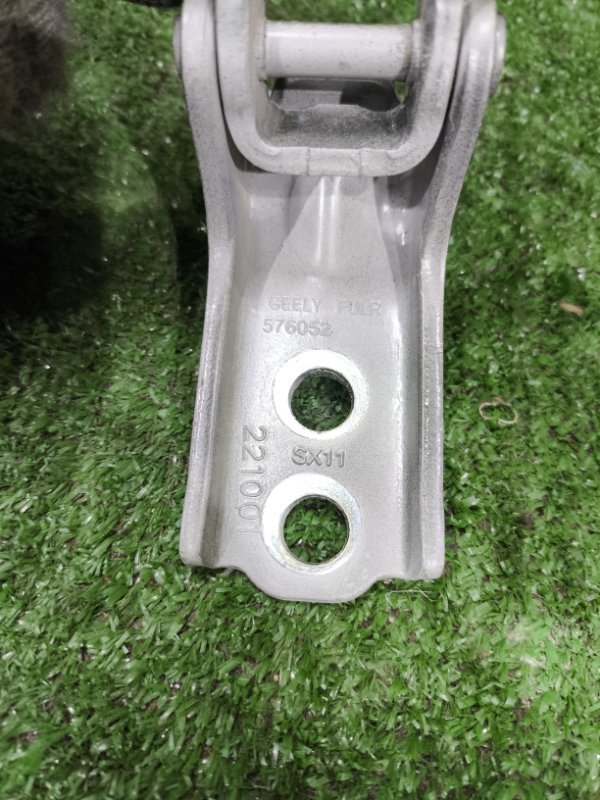 Петля двери Geely Coolray 2023 SХ11