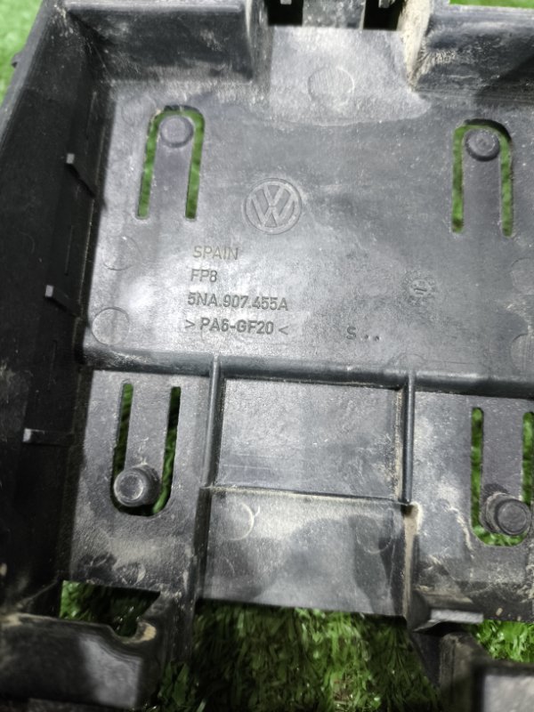 Кронштейн Volkswagen Tiguan 2