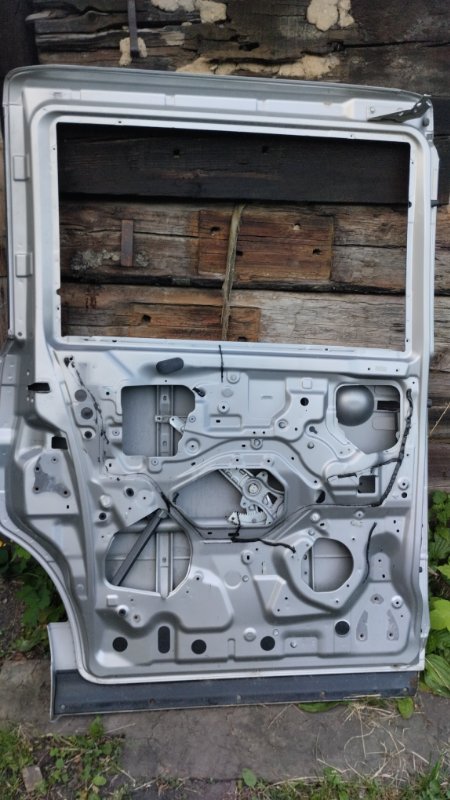 Дверь сдвижная Nissan Serena 2006 с25