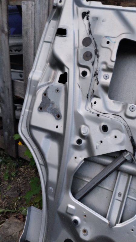 Дверь сдвижная Nissan Serena 2006 с25
