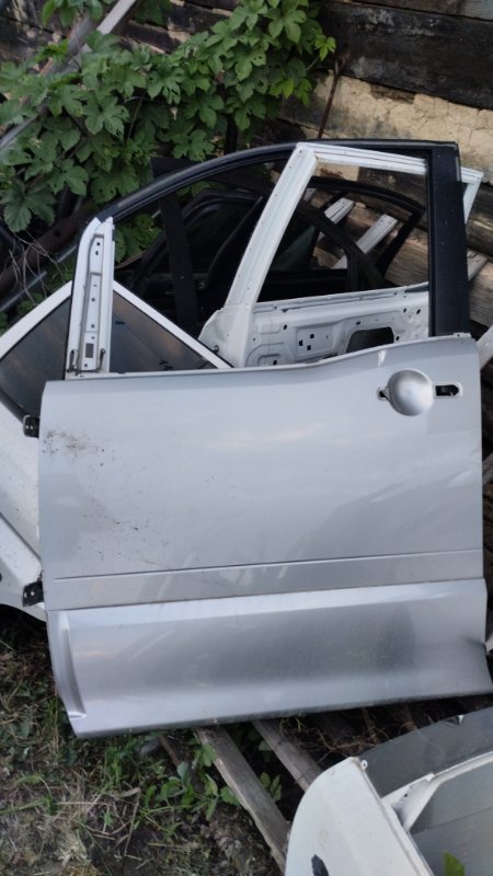 Дверь боковая Nissan Serena 2006 с25