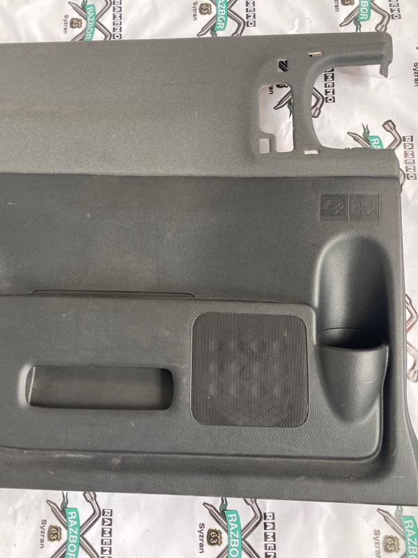 Обшивка боковой двери Nissan Serena 2006 с25