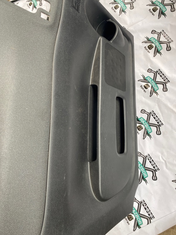 Обшивка боковой двери Nissan Serena 2006 с25