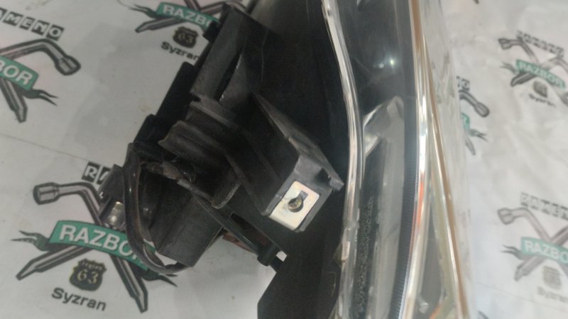Фара галогеновая Mitsubishi Outlander 2008 XL