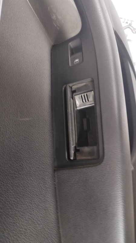 Обшивка боковой двери Audi A6 C6 2008 Quattro 4F