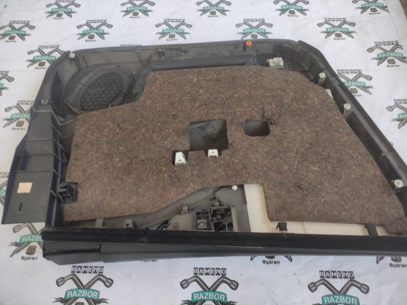 Обшивка боковой двери Nissan Murano 2005 Z50