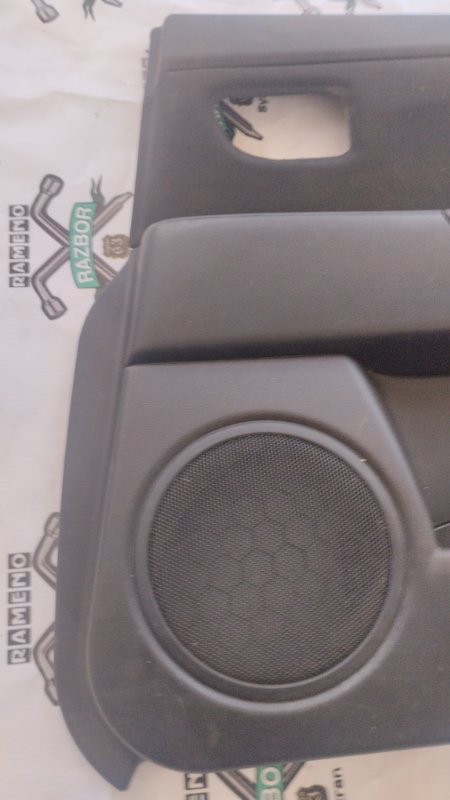 Обшивка боковой двери Mazda 3 2006 BK
