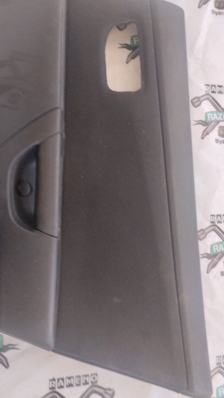 Обшивка боковой двери Mazda 3 2006 BK