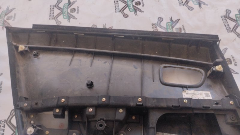 Обшивка боковой двери Mazda 3 2006 BK
