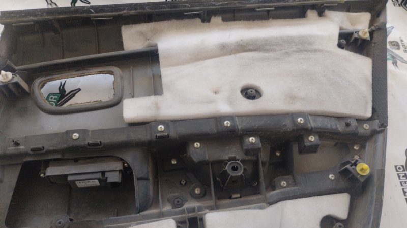 Обшивка боковой двери Mazda 3 BK