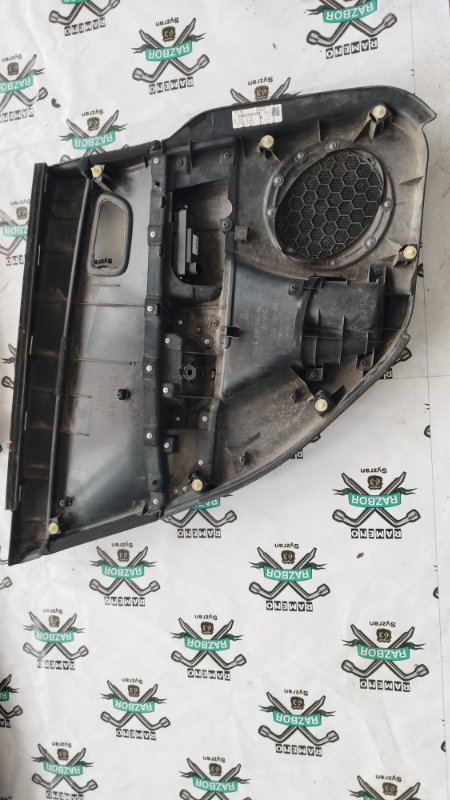 Обшивка боковой двери Mazda 3 BK
