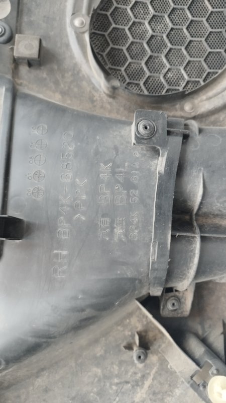Обшивка боковой двери Mazda 3 BK