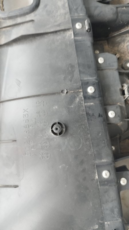 Обшивка боковой двери Mazda 3 BK