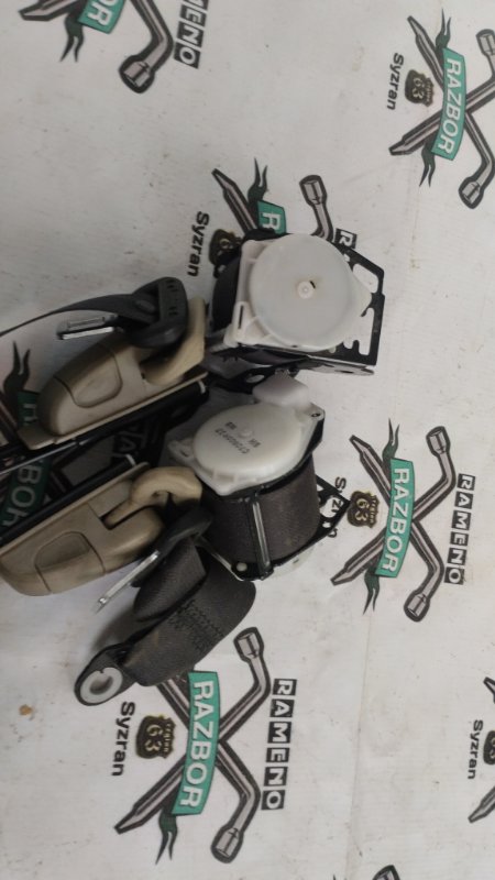 Ремень безопасности