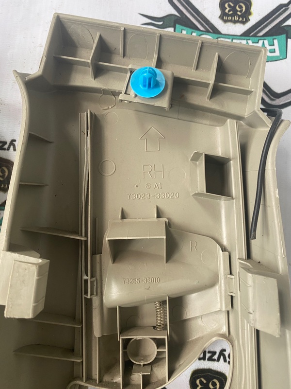 Накладка на стойку кузова Toyota Camry 2008 ACV 40