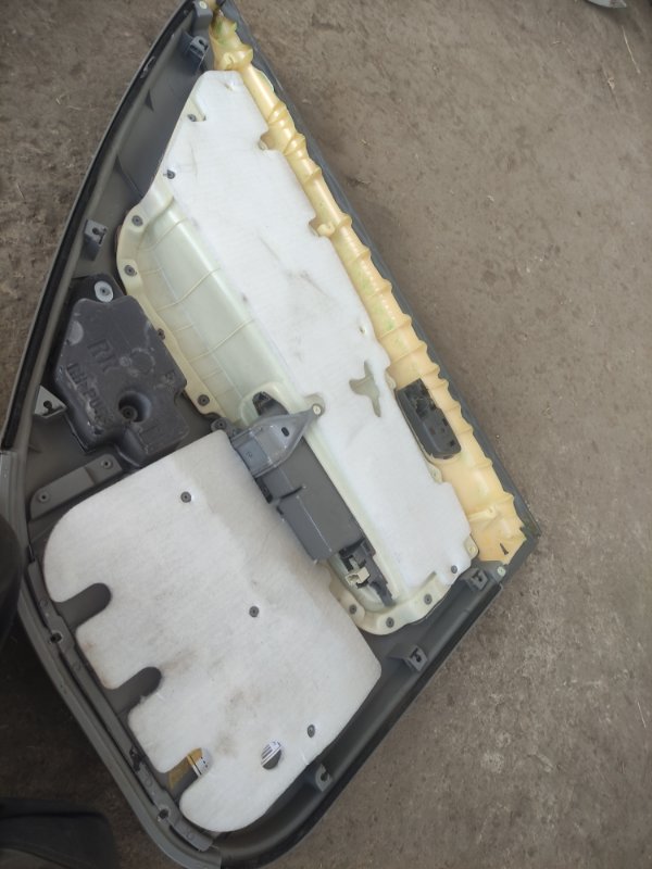 Обшивка багажника Toyota Camry ACV30