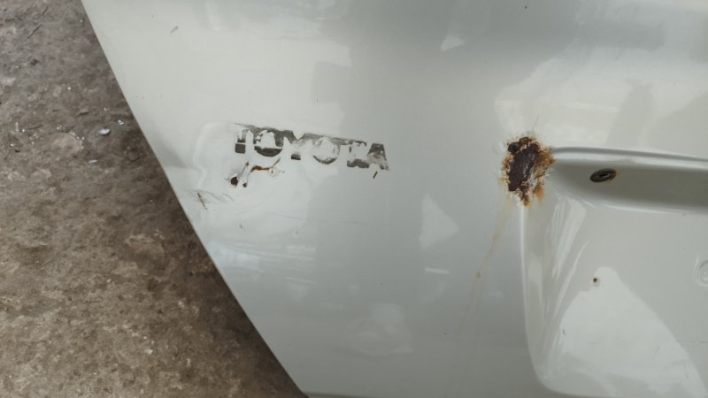 Крышка багажника Toyota Camry ACV30