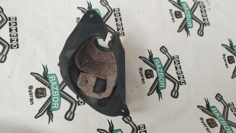 Кожух рулевой колонки Toyota Prius 2007 NHW20