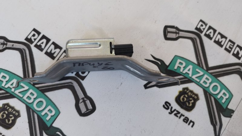 Блок управления SRS Toyota Prius 2007 NHW20
