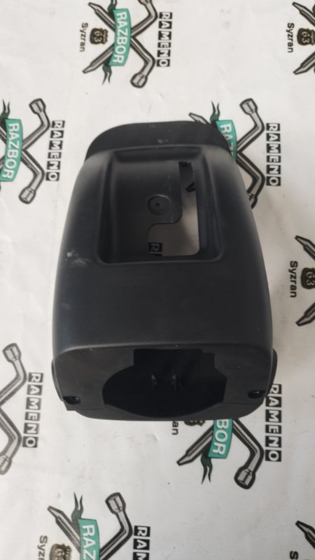 Кожух рулевой колонки Toyota Prius 2007 NHW20