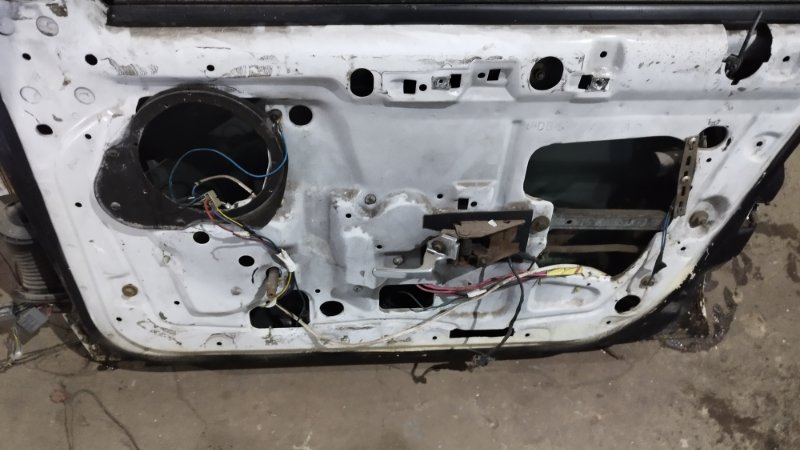 Дверь боковая Ford Taurus