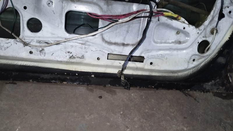 Дверь боковая Ford Taurus
