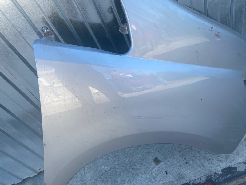 Крыло Nissan Serena 2006 с25