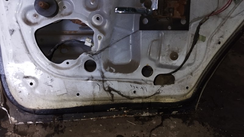 Дверь боковая Ford Taurus