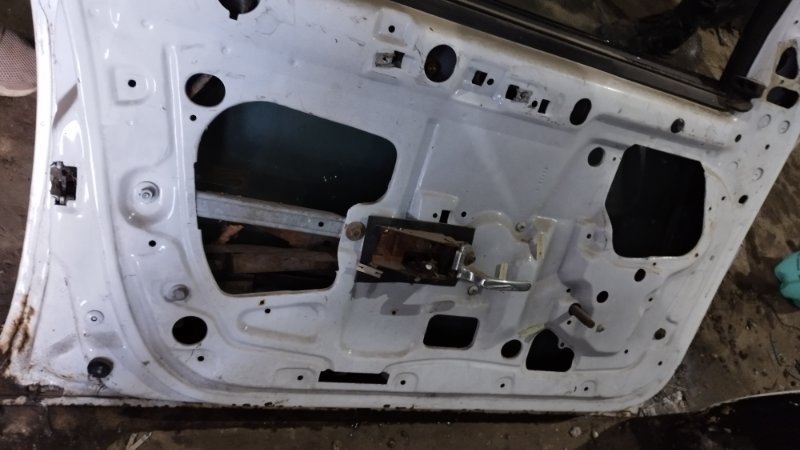 Дверь боковая Ford Taurus
