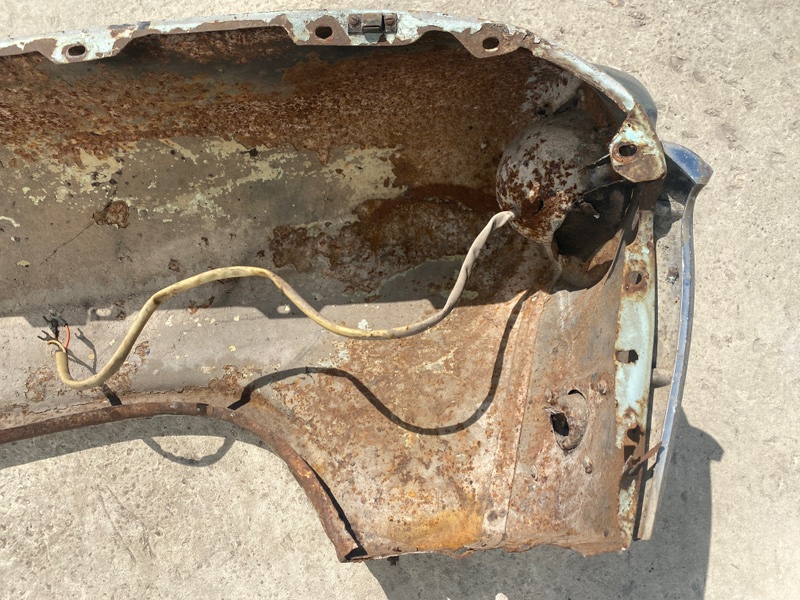 Крыло газ 21