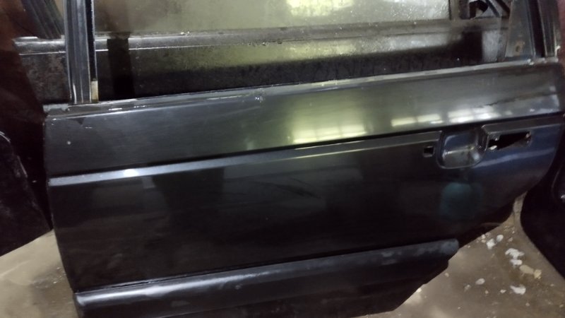 Дверь боковая Volkswagen Passat B3