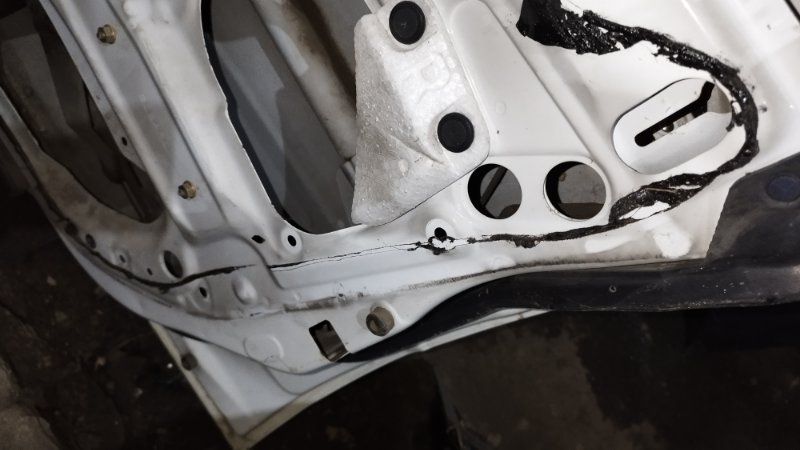Дверь боковая Subaru Impreza 2001-2003