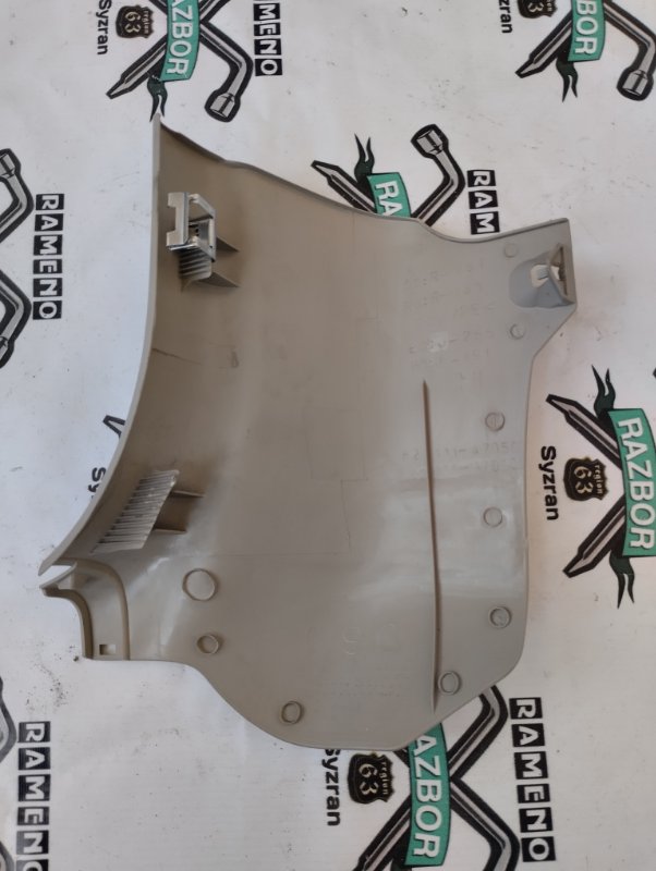 Накладка на стойку кузова Toyota Prius 2007 NHW20