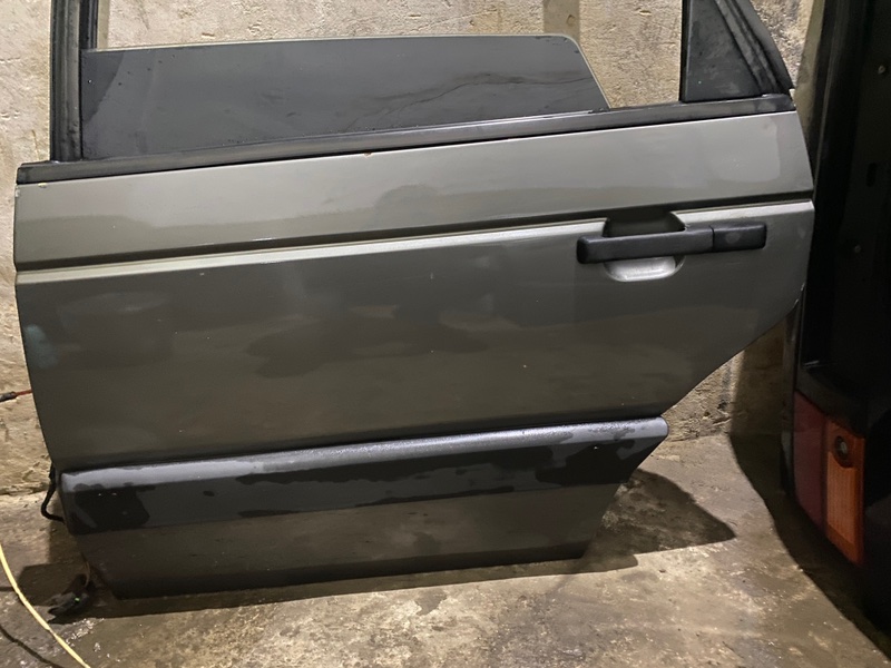 Дверь боковая Volkswagen Passat B3