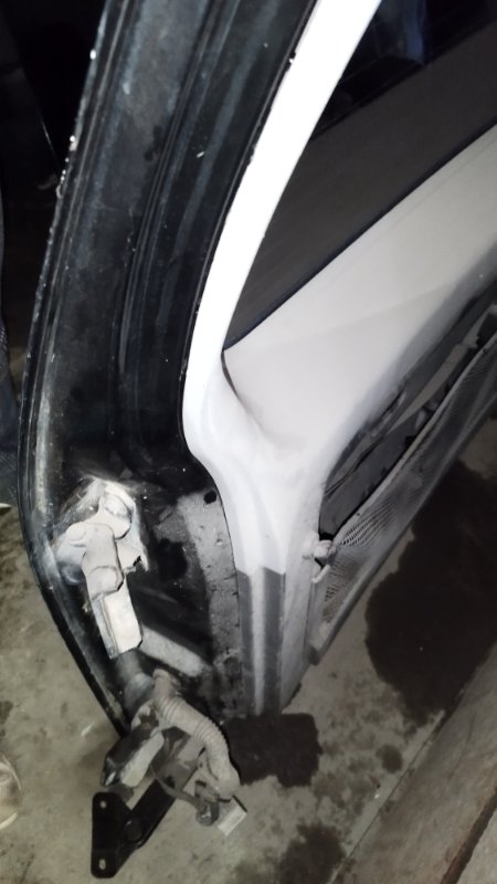 Крышка багажника Mitsubishi Pajero 3