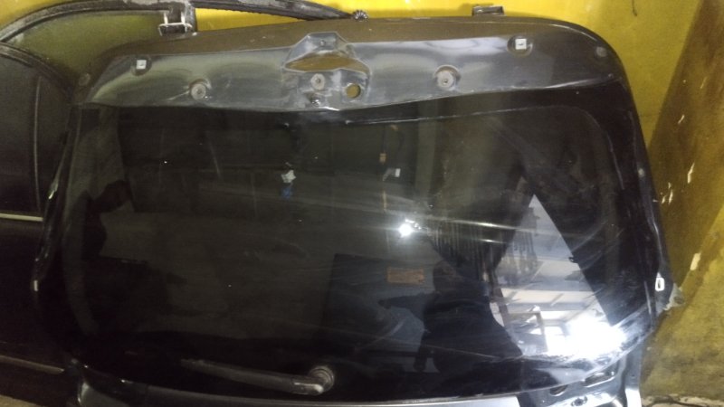 Крышка багажника Toyota Harrier 2006 2
