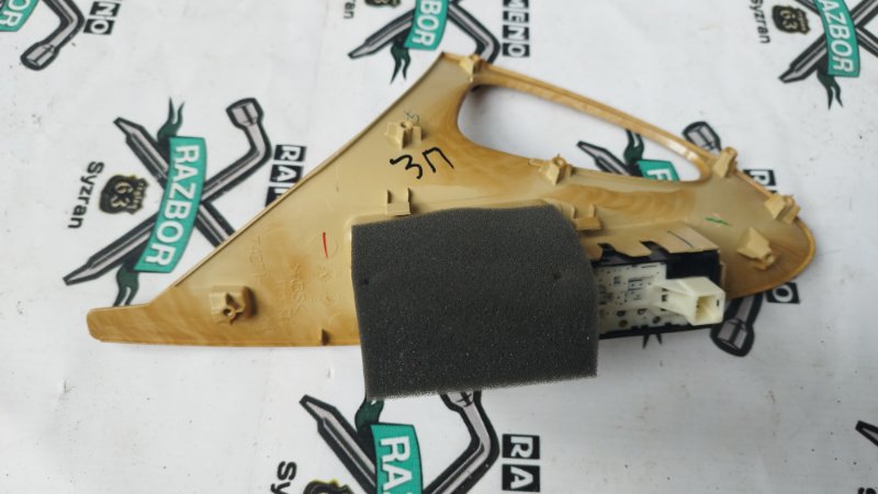 Накладка внутренней ручки двери Toyota Camry 2008 ACV 40