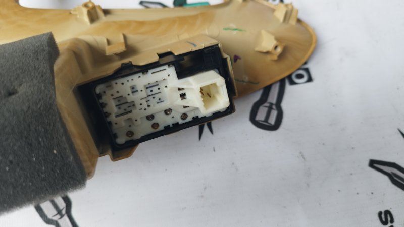Накладка внутренней ручки двери Toyota Camry 2008 ACV 40